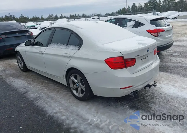 WBA3B5C5XDF593930: 43842402