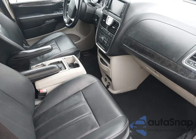 2C4RC1BG2FR755812: 43841578