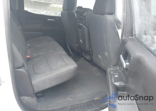 3GCPYBEK2MG216883: 43841580