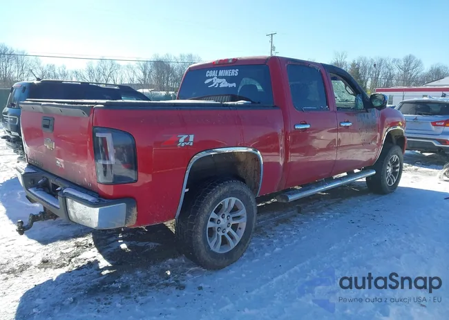 2GCEK13M571521959: 43841632