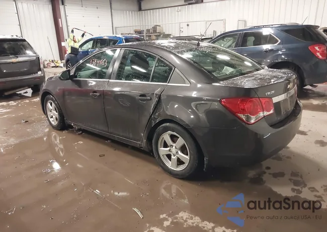 1G1PE5SB2G7156482: 43841663