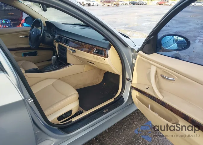 WBAVB17536NK40577: 43842999