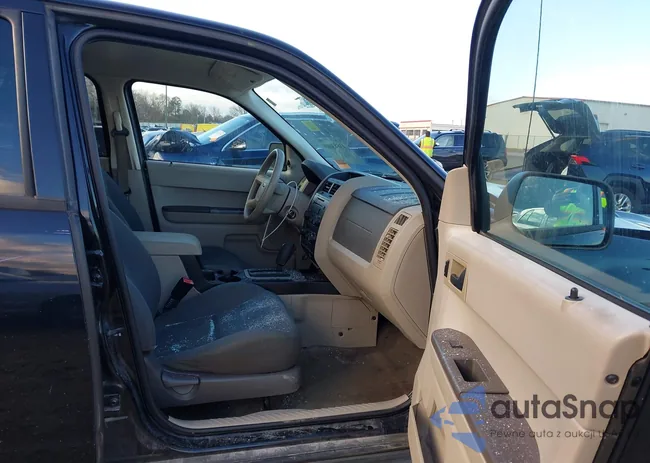 1FMCU02Z18KE74564: 43843009