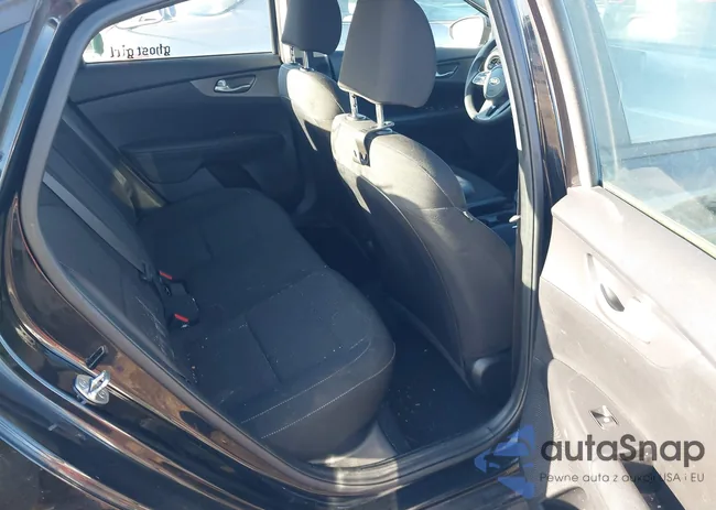 3KPF24AD4LE239401: 43843127