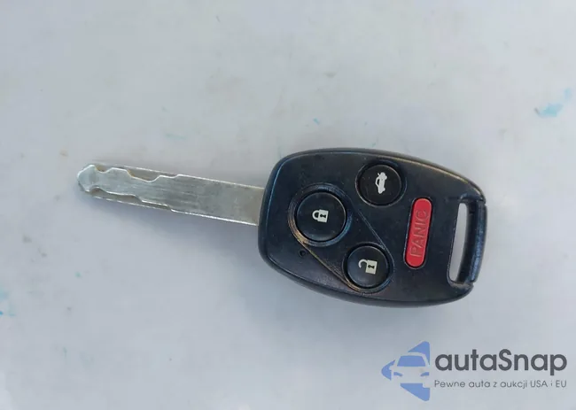 1HGCP3F8XCA027696: 43843312