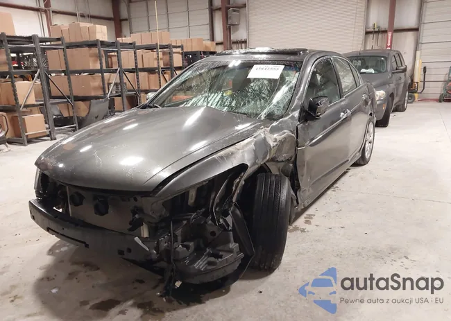 1HGCP36709A000006: 43842555