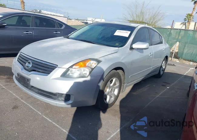 1N4AL21E09C105706: 43842596