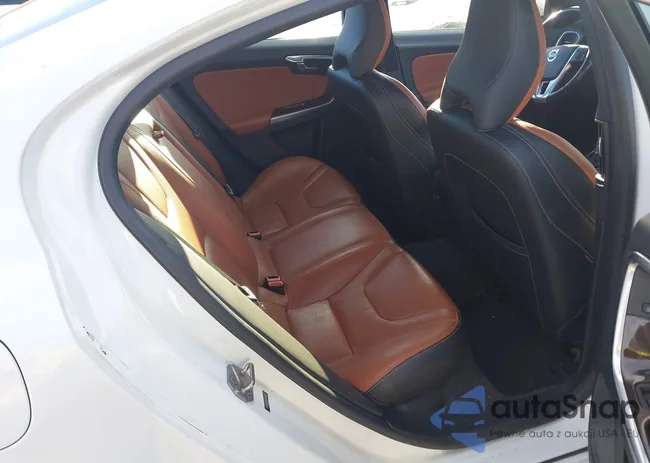 YV1612TK5F1361043: 43842611