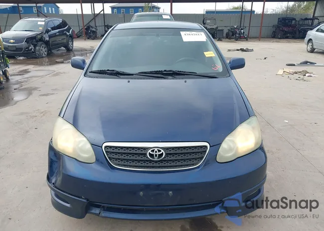 1NXBR32E98Z952049: 43842813