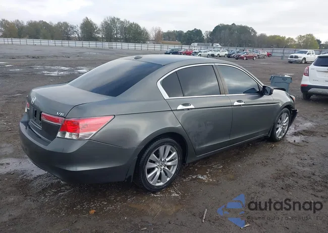 1HGCP3F8XCA002538: 43843938