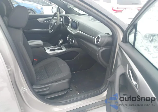 3GNKBHRS9MS575211: 43844083