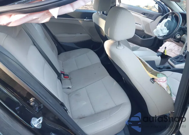 5NPD74LF2KH455233: 43844167