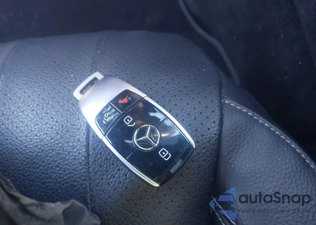 WDDZF4KB8HA057215: 43843510