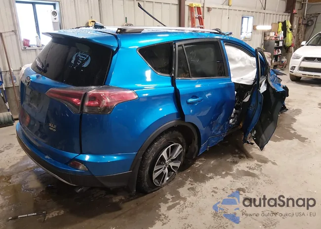 JTMRFREV1HJ124010: 43843589