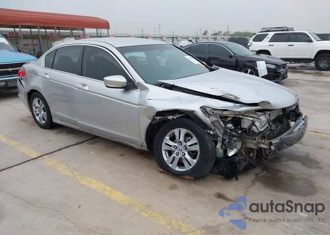 1HGCP2F40BA073396: 43843780