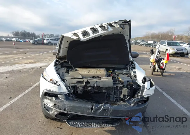 1C4PJMBS5GW183968: 43845119