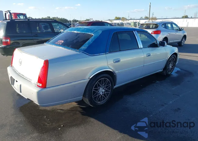 1G6KD57Y46U122662: 43845180