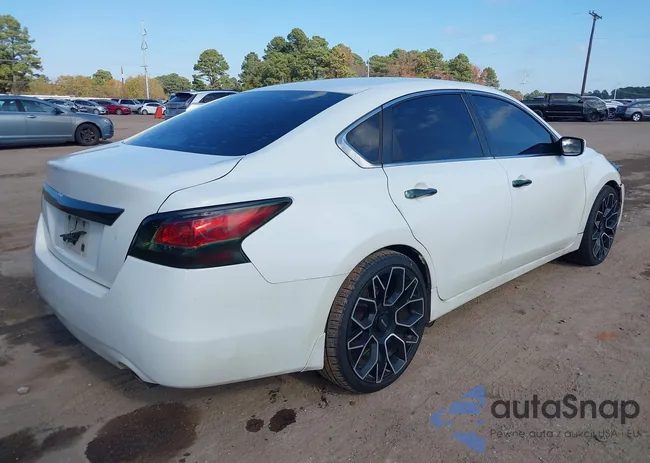 1N4AL3APXFC495118: 43845236