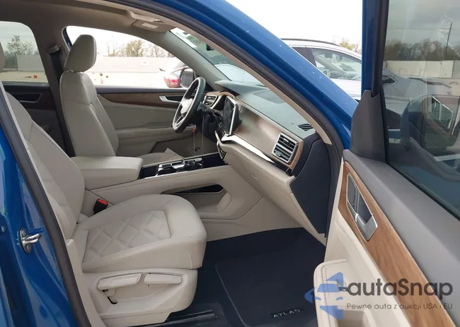 1V2JR2CA7SC529052: 43845487