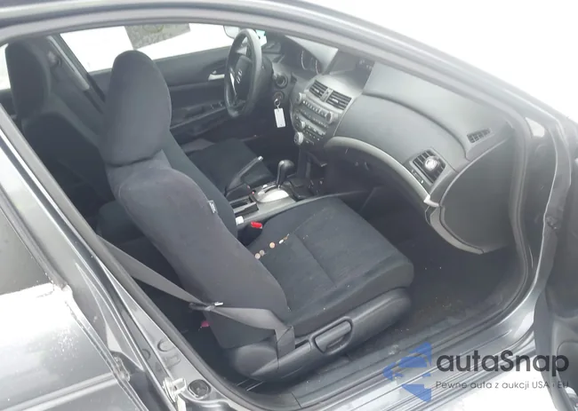 1HGCP2F43CA193016: 43844566