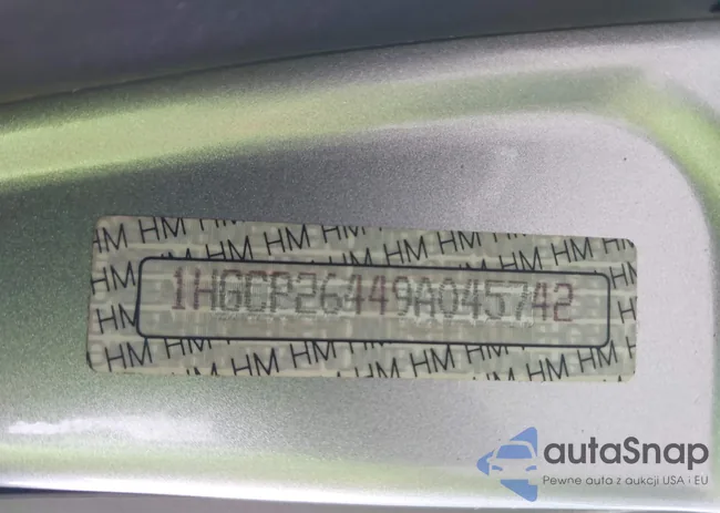 1HGCP26449A045742: 43844570