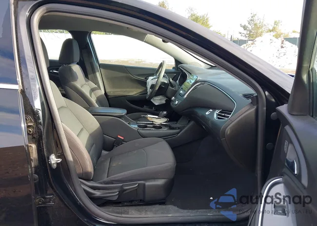 1G1ZE5ST1HF233626: 43844787