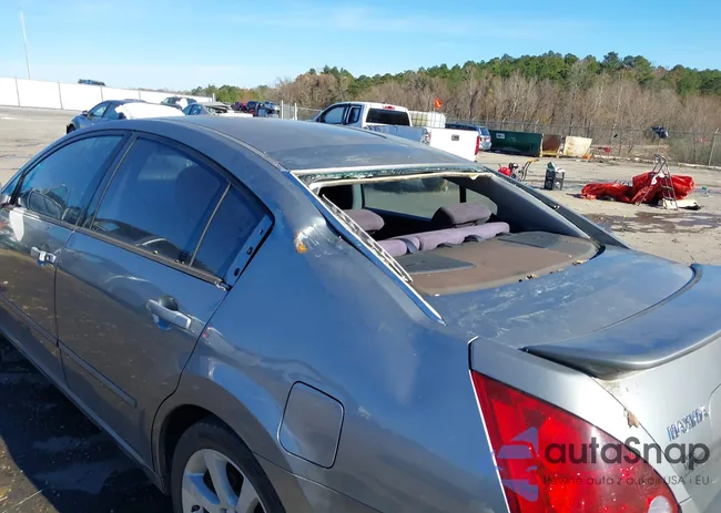 1N4BA41E17C820562: 43844804