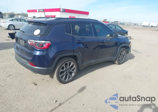 3C4NJCEB7MT552747: 43844891