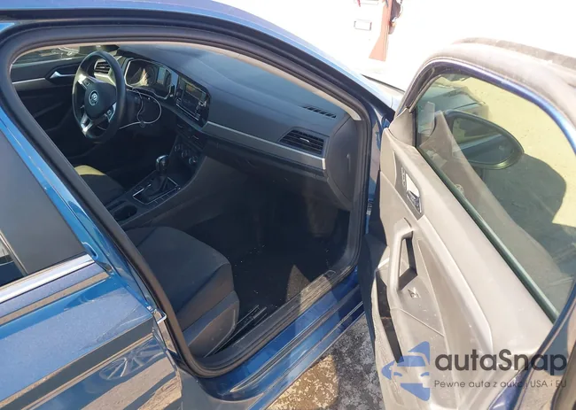 3VWCB7BU4LM076870: 43845929