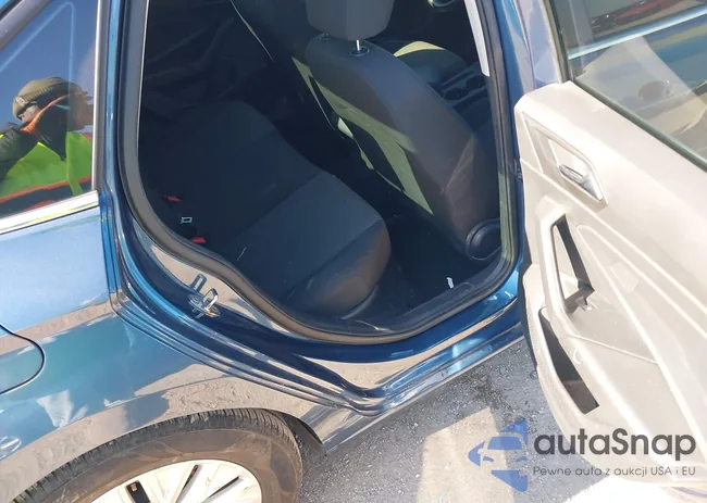 3VWCB7BU4LM076870: 43845929