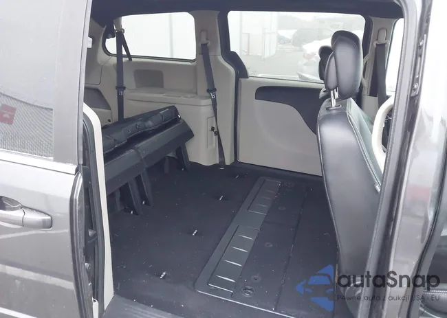 2C4RDGCG6HR813258: 43845522