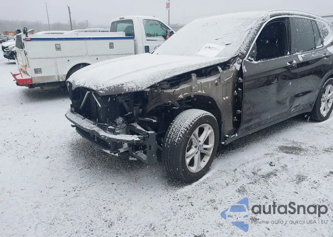 5UXTY5C09LLT34012: 43845598