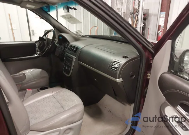 1GMDV33LX6D240261: 43845627