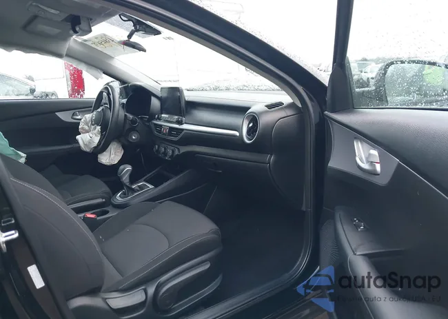 3KPF24AD0RE761760: 43845637