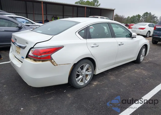 1N4AL3AP2EC264535: 43845687