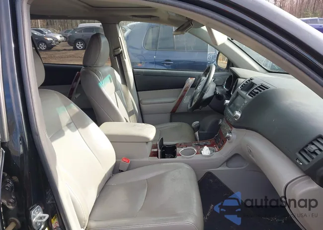 5TDDK3EH8CS127799: 43847139