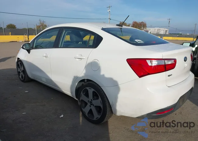 KNADN4A30E6360597: 43847355