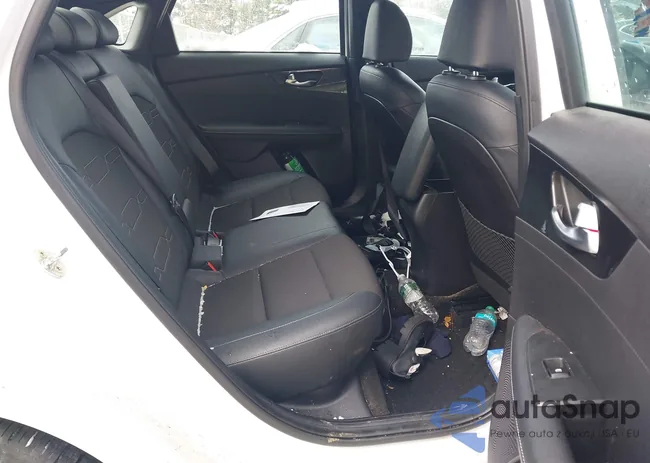 3KPF34AD0ME416993: 43846644