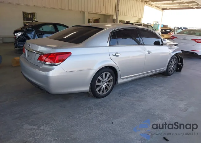 4T1BK3DB4BU390351: 43846876