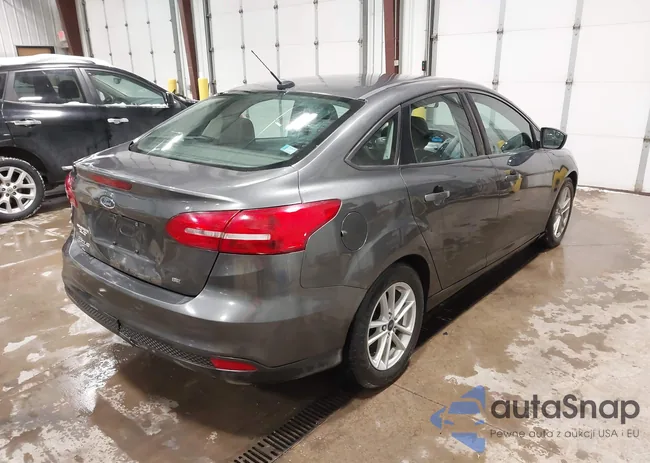 1FADP3F26JL231787: 43848017