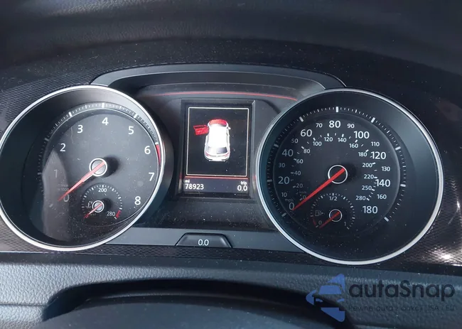 3VW4T7AU0HM066900: 43848297