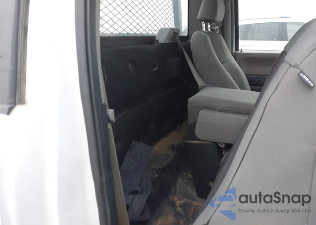 1FTMF1C87HKC30786: 43848330