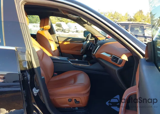 ZN661YUA5HX256533: 43848445