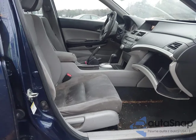 1HGCP2F3XCA109247: 43847625