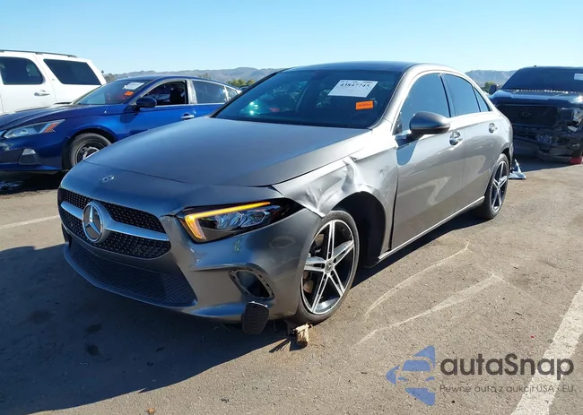 WDD3G4EB6KW032273: 43847745