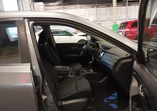 KNMAT2MV2HP505764: 43847806