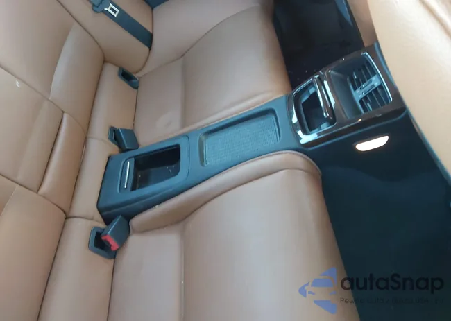 WBAKF5C55CE657277: 43847844