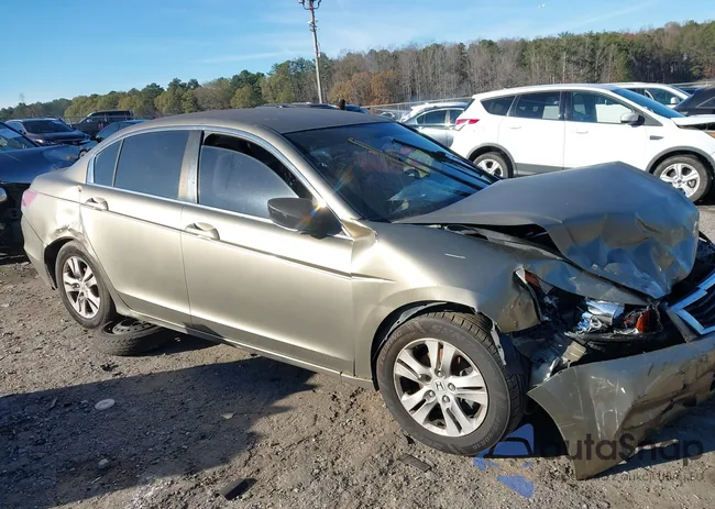 1HGCP2F3XAA111609: 43849283