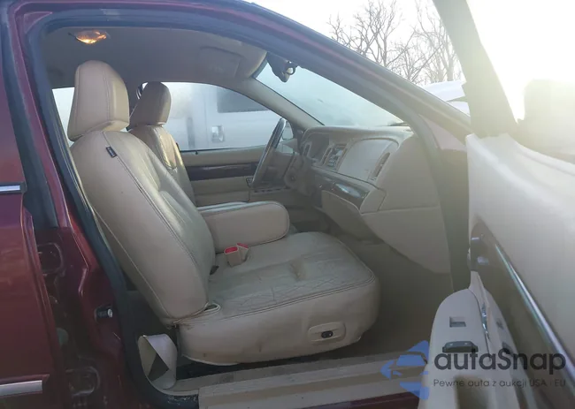 2MEHM75V99X611467: 43849342