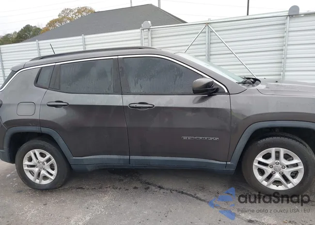 3C4NJCAB2KT743947: 43849368